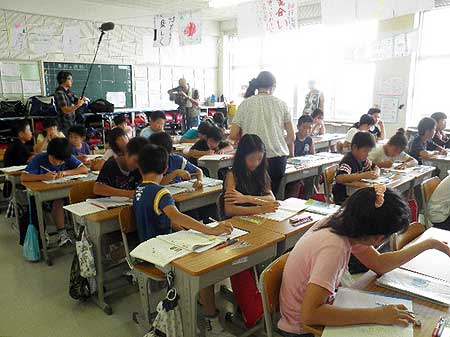 門脇小学校 (宮城県石巻市・門脇中学校 2011年8月) Photo:青池組
