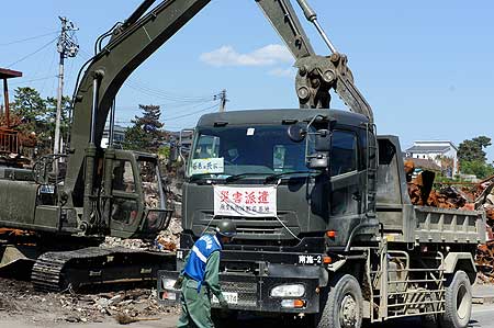 自衛隊による捜索活動(宮城県石巻市