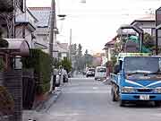 東北地方太平洋沖地震による液状化現象の被害の様子(千葉県浦安市 2011年3月20日)