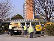 東北地方太平洋沖地震による液状化現象の被害の様子(千葉県浦安市 2011年3月20日)