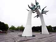 3ヵ月弱が経過した液状化現象被災地の様子(千葉県浦安市舞浜地区・東京ディズニーランド周辺 2011年6月1日)