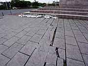 3ヵ月弱が経過した液状化現象被災地の様子(千葉県浦安市舞浜地区・東京ディズニーランド周辺 2011年6月1日)