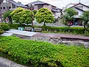 3ヵ月弱が経過した液状化現象被災地の様子(千葉県浦安市高洲地区2011年6月1日)