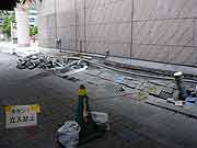 3ヵ月弱が経過した液状化現象被災地の様子(千葉県浦安市明海地区2011年6月1日)