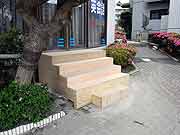 3ヵ月弱が経過した液状化現象被災地の様子(千葉県浦安市日の出地区2011年6月1日)