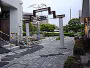 3ヵ月弱が経過した液状化現象被災地の様子(千葉県浦安市日の出地区2011年6月1日)