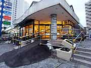 3ヵ月弱が経過した液状化現象被災地の様子(千葉県浦安市日の出地区2011年6月1日)