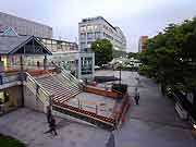 3ヵ月弱が経過した液状化現象被災地の様子(千葉県浦安市新浦安駅周辺2011年6月1日)