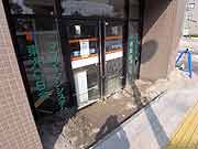 3ヵ月弱が経過した液状化現象被災地の様子(千葉県浦安市入船地区 2011年6月9日)