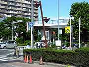 入船の液状化現象の被害の様子(千葉県浦安市 2011年7月9日)