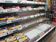 スーパーマーケットでは品不足(埼玉県朝霞市 2011年3月15日)