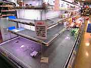 スーパーマーケットでは品不足(埼玉県朝霞市 2011年3月15日)