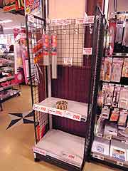スーパーマーケットでは品不足(埼玉県朝霞市 2011年3月15日)
