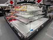 スーパーマーケットでは品不足(埼玉県新座市 2011年3月15日)