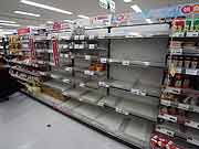 スーパーマーケットでは品不足(埼玉県新座市 2011年3月15日)