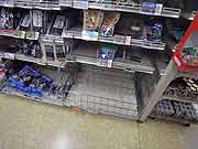 スーパーマーケットでは品不足(埼玉県志木市 2011年3月15日)