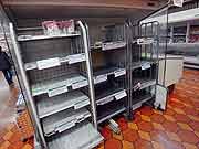 スーパーマーケットでは品不足(埼玉県志木市 2011年3月15日)