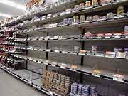スーパーマーケットでは品不足(埼玉県志木市 2011年3月18日)