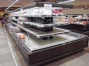 スーパーマーケットでは品不足(埼玉県志木市 2011年3月18日)