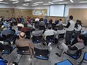 証言集学校篇 東京上映会(東京都三鷹市 2012年2月18日)