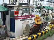 北海道南西沖地震被災地 北海道奥尻町・青苗漁港 2005年8月)