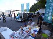 シャンティ国際ボランティア会（SVA）の「いわてを走る移動図書館プロジェクト」の活動(岩手県陸前高田市 2011年7月17日)