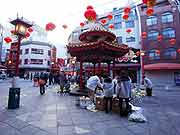 シンサイミライノハナPROJECT2011(神戸市中央区・南京町 2011年1月17日)