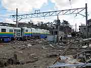 東日本大震災 津波被災地 JR東日本仙石線 野蒜駅(宮城県東松島市 2011年4月17日)