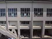 門脇中学校避難所の周辺の様子 (宮城県石巻市・門脇中学校 2011年7月20日)