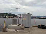 旧北上川沿いの様子 (宮城県石巻市・門脇町3丁目 2011年7月21日)