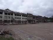 被災した門脇小学校 (宮城県石巻市・門脇小学校 2011年7月21日)