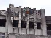 被災した門脇小学校 (宮城県石巻市・門脇小学校 2011年7月21日)