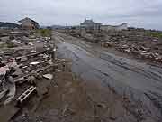 津波と火災に襲われ壊滅した門脇町4・5丁目の様子 (宮城県石巻市・門脇町4・5丁目 2011年7月22日)