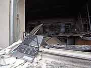 被災した門脇小学校 (宮城県石巻市・門脇小学校 2011年7月22日)