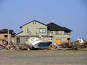 東日本大震災 津波被災地(宮城県亘理町 2011年4月12日)