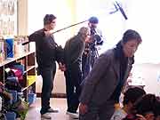 4年生の授業風景。作文を創作している。(宮城県石巻市・門脇小学校 青池憲司監督 2012年2月24日)