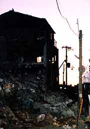 東尻池(神戸市長田区 1995年2月19日)