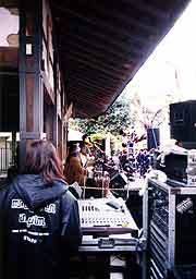 つづら折りの宴(神戸市長田区・長田神社 1996年1月21日)